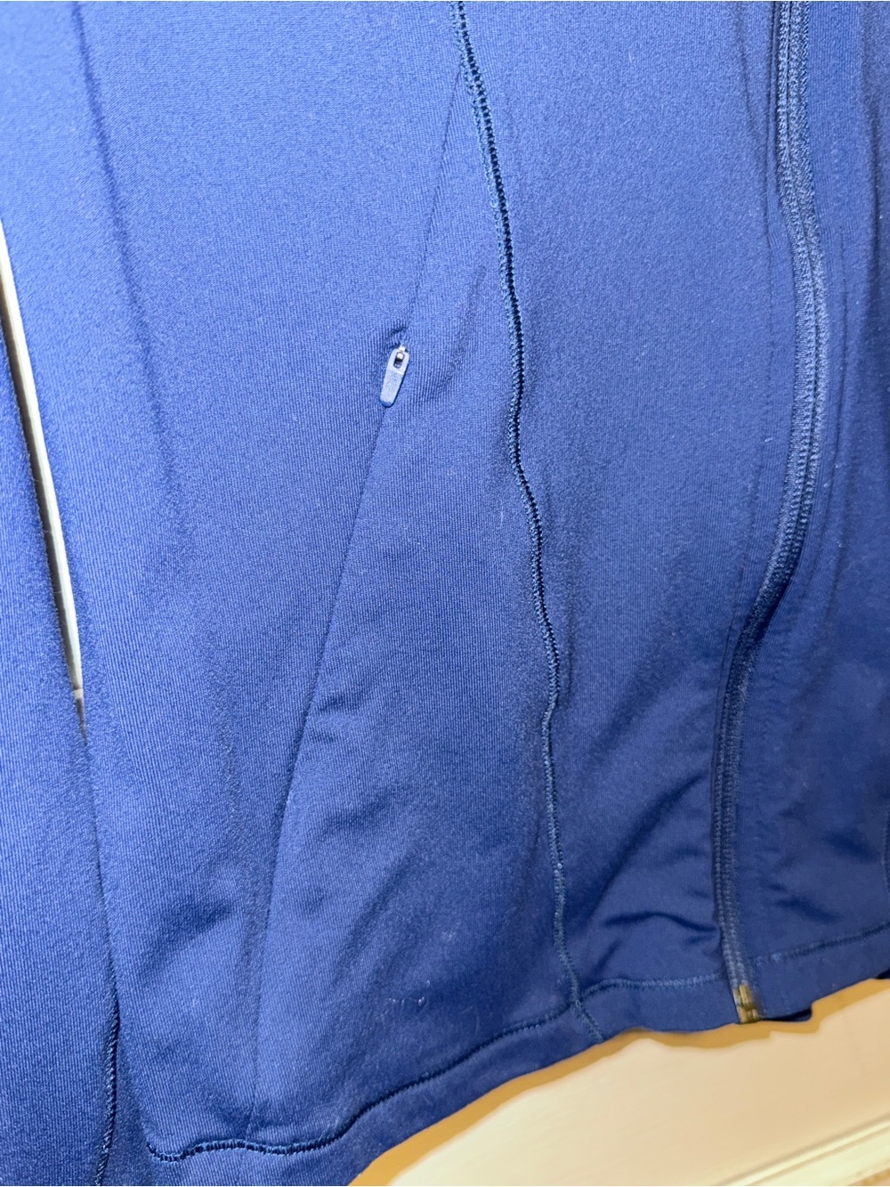 Under Armour Women’s Full-Zip Heatgear Jacket - Navy Blue - Picture 4 of 5
